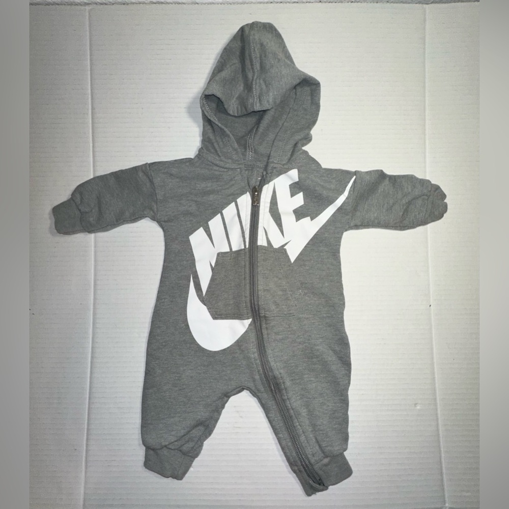 Nike Full‎ Zip One Piece Hooded Baby Outfit Size 3M /56-62 CM Gray White Logo